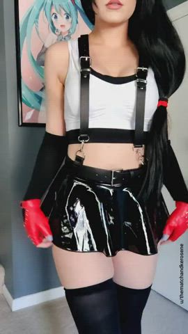 Sexy Tifa Lockhart cosplay