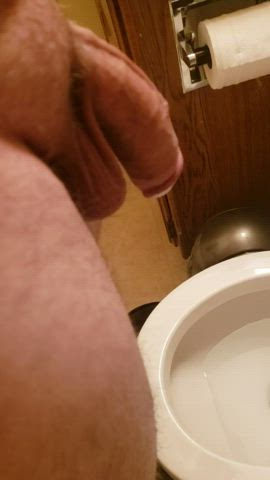 My Hands-Free Piss. Stream-splitting and cock-pulsing!