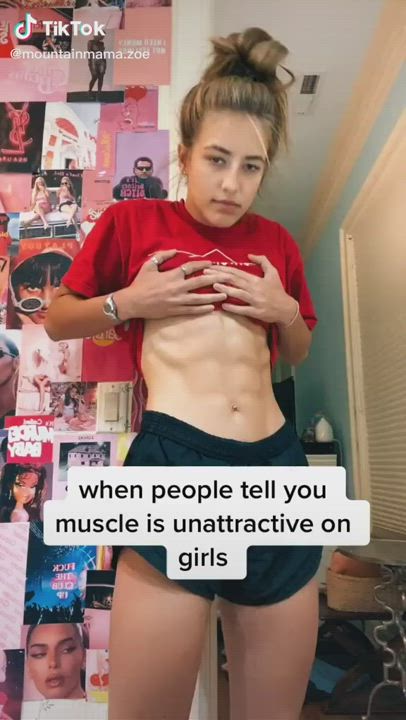 Fitness Muscular Girl TikTok clip