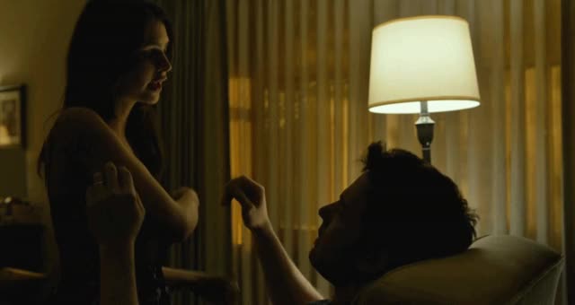 Emily Ratajkowski in Gone Girl