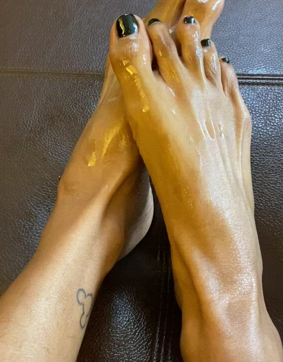 Feet Feet Fetish Oiled clip