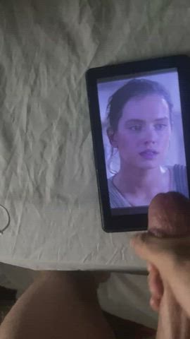 Daisy Ridley Gets Huge Cum Tribute