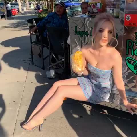 Dove Cameron