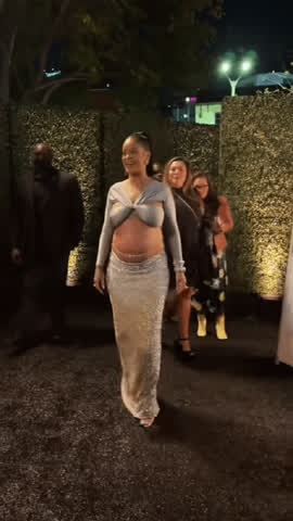 Pregnant Rihanna