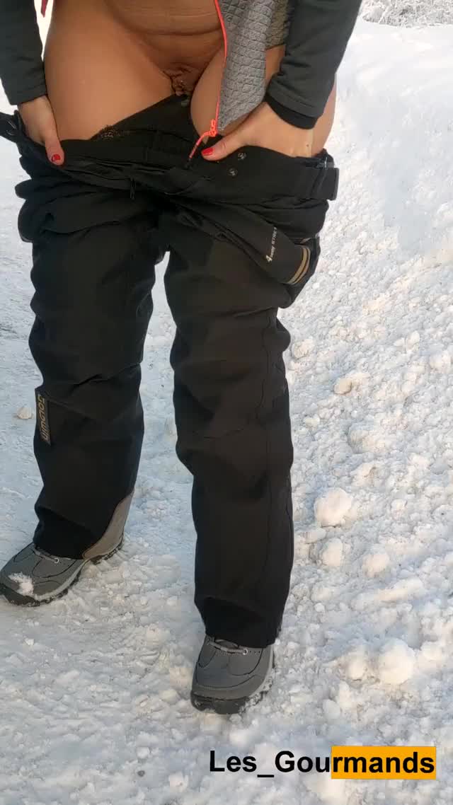 Pee on snow in Norge