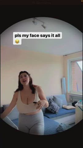 Busty Huge Tits Jiggling clip