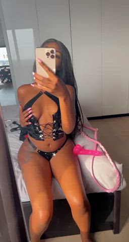 🔥”Hot kinky mommy.. will you be my little loser tonight ? 😈😈🔐🤏🏾