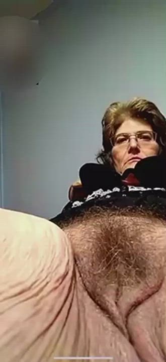 Granny Hairy Pussy Mature clip