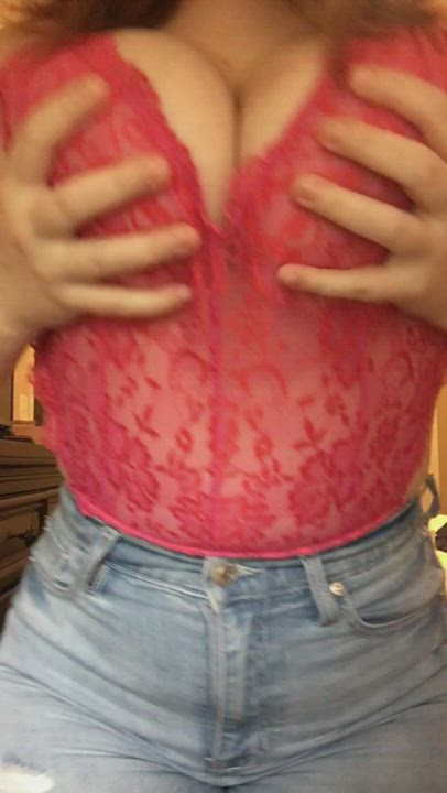 Grew these natural pale titties myself. How’d I do? [gif]