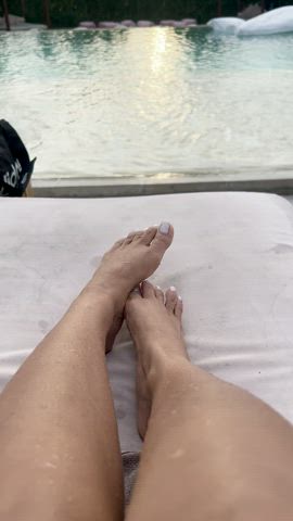 The pool is the best place to show off feet