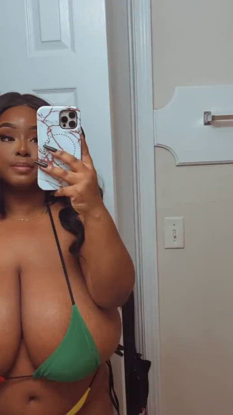 big tits bikini boobs ebony huge tits tits clip