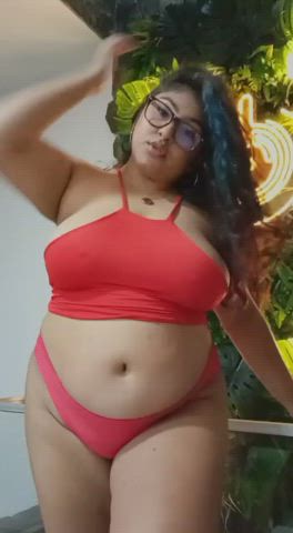 amateur big tits model public webcam clip