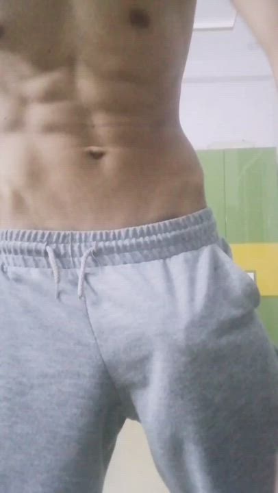 Cashmaster looking for serious cashslaves. DM for tribute link to prove your seriousness.