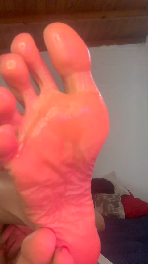 cum on feet dirty feet feet feet fetish feet licking feet sucking femdom findom feet-view