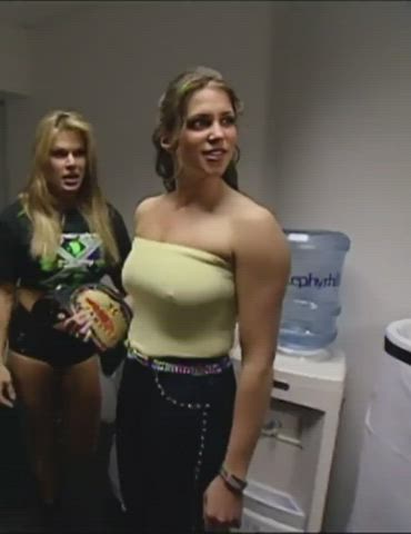 Celebrity Natural Tits Nipples Stephanie McMahon clip