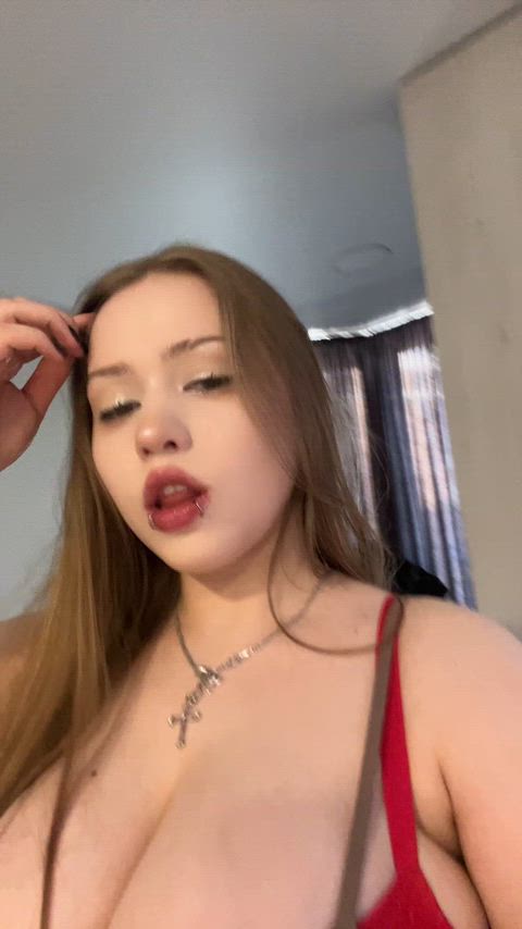 amateur big tits boobs huge tits natural tits petittits petite pierced teen tits