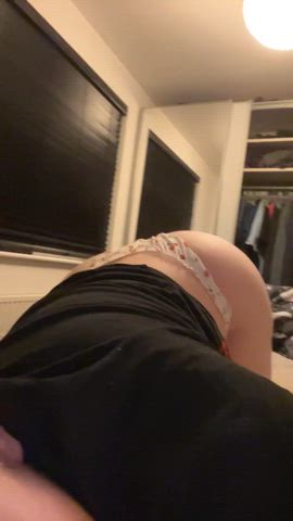 amateur ass back arched big ass cute feet foot fetish nsfw panties clip