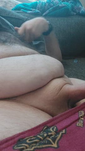 chubby cumshot masturbating clip