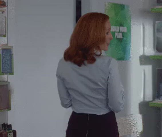 celebrity cleavage gillian anderson clip