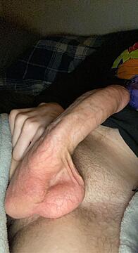 18, rate my cock? ♥️