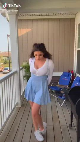 brunette dancing tiktok clip