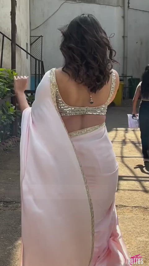 ass bollywood celebrity cleavage indian petite public saree tease tits clip