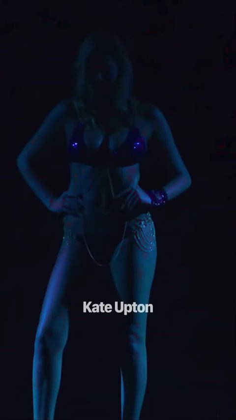 big tits boobs celebrity kate upton model clip