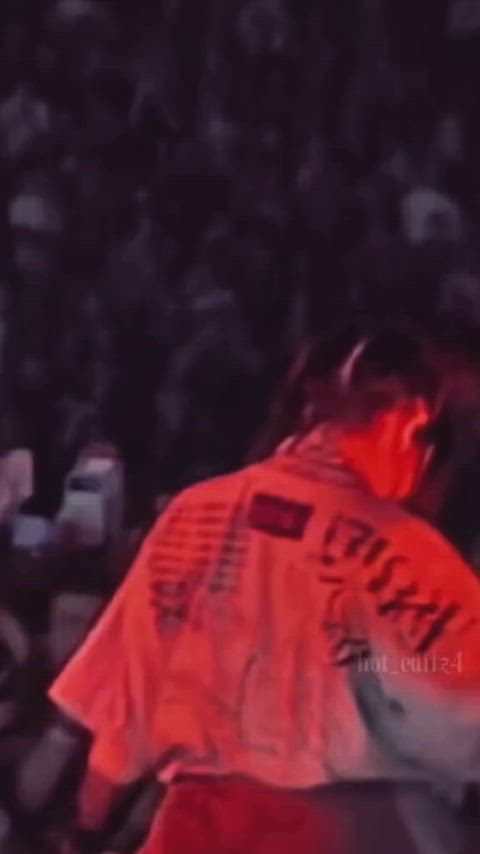 Billie Eilish Arched Back