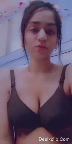 Amateur College Cute Flashing Indian Schoolgirl Smile Teen Tits clip