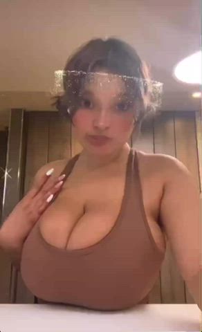 big tits busty huge tits clip