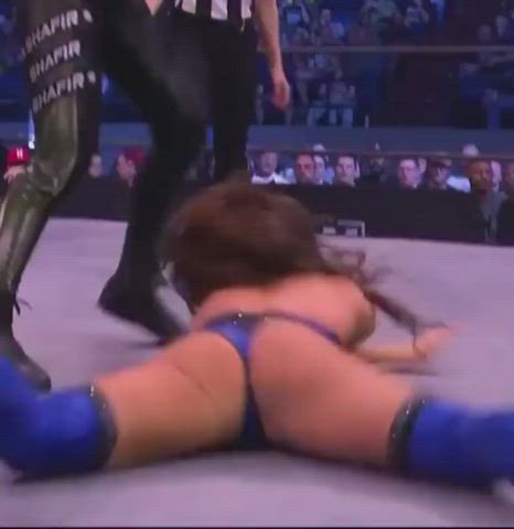 Big Ass Brunette Wrestling clip