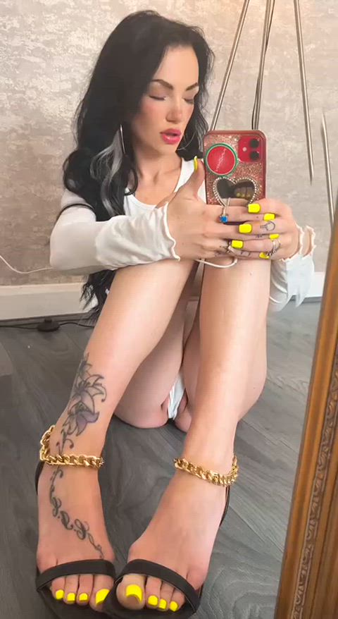 brunette cute mirror pov tiktok clip