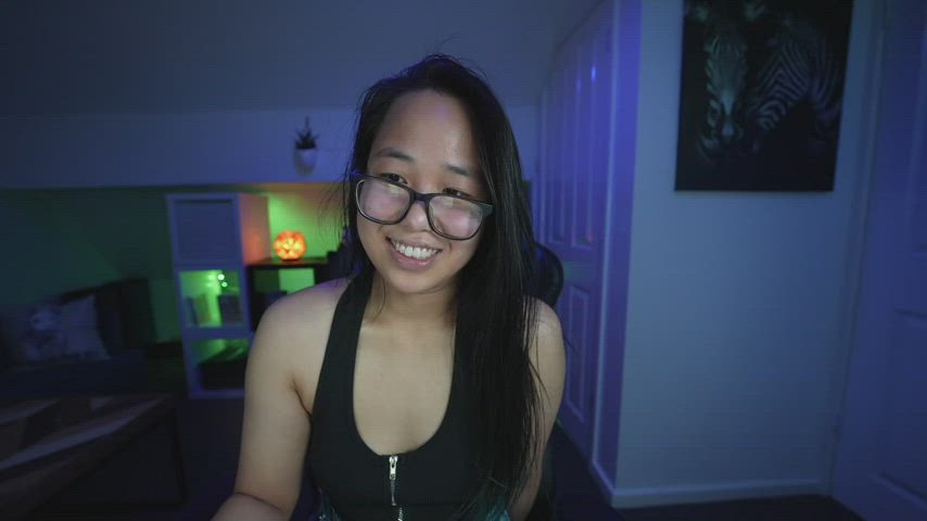 Naughtynerdygirl webcam hottie