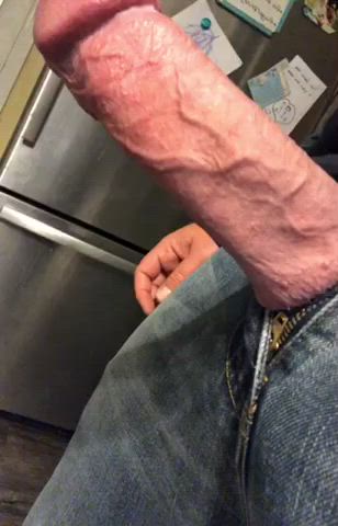 Hubby’s big fat cock throbs so hard 🍆🥺