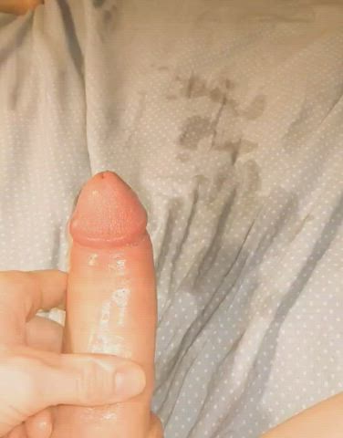 Pissing and jerking off in bed