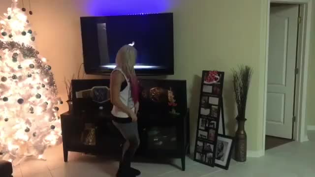 Dancing clip