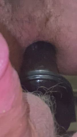 [25] Does this riding closeup make ya’ll hornier?