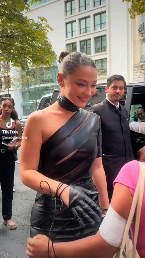 actress american sexy clip