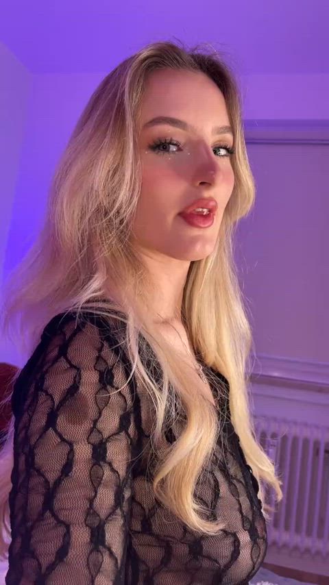 Blondysummer - yogiesummer - More tiktok flashing videos on my tiktok likes (juanmomo45)