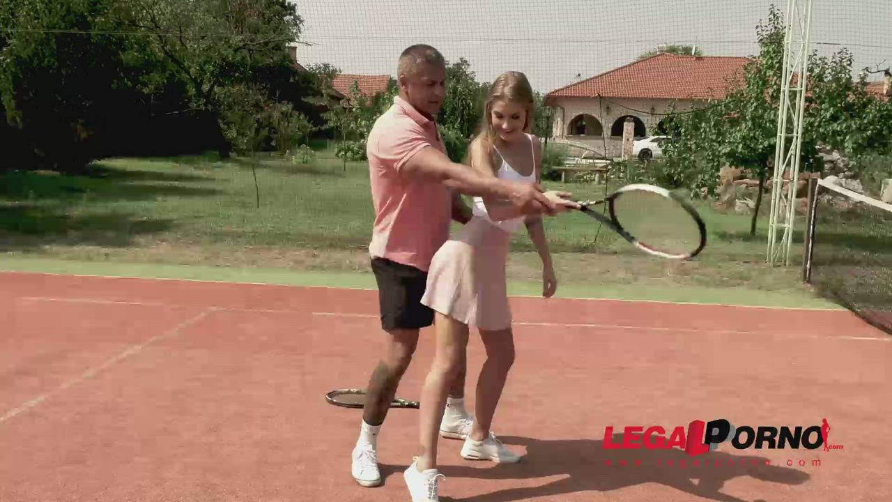Hardcore Fuck For Petite Teen On The Tennis Court