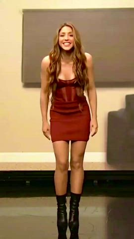 Babe Celebrity Dancing Legs Pretty Shakira TikTok clip