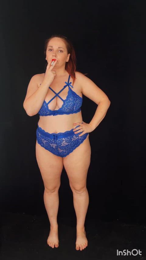 Smoking in sexy blue lingerie - Does it make my arse and tits look good?