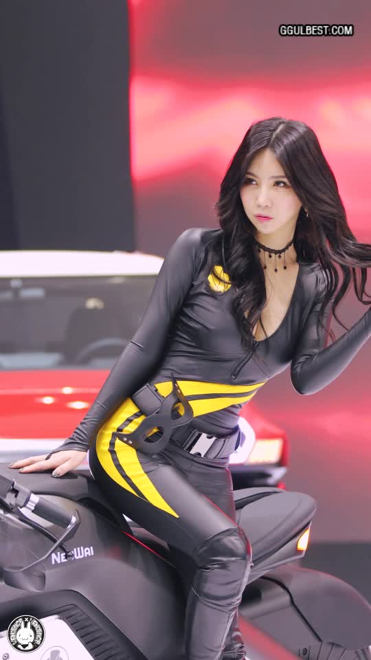 Racing model  Daryeong Tight costume