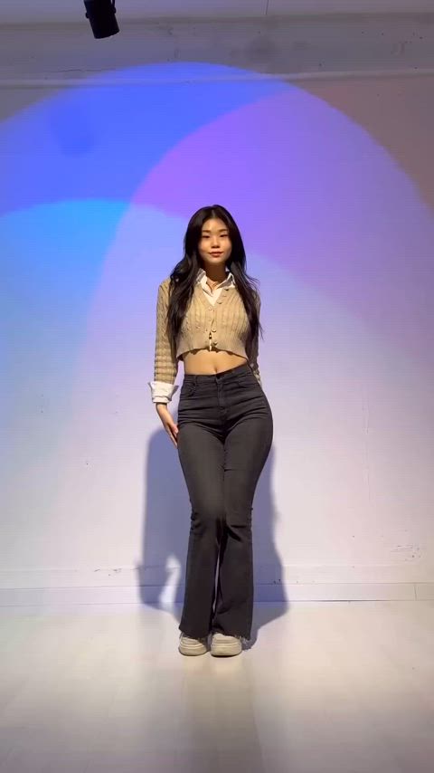 brunette dancing jeans tease kpop clip