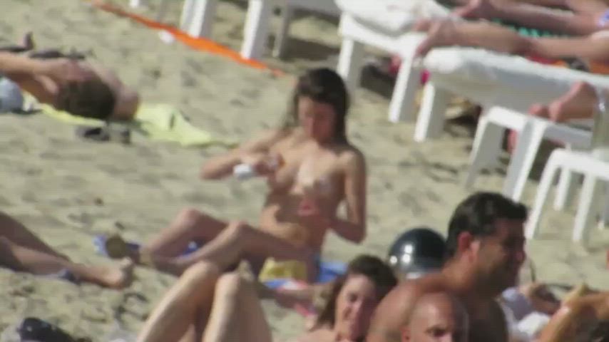 beach cute public topless bikinis braless exposed-in-public just-boobs clip