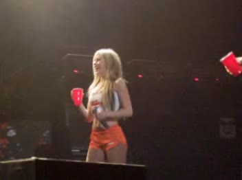 Avril Lavigne Hooters Shorts clip