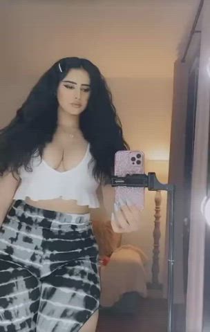 amateur arab big ass big tits cleavage homemade clip