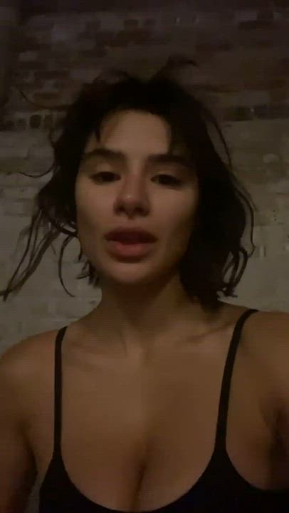 Would love to bury my face in Diane Guerrero’s tits