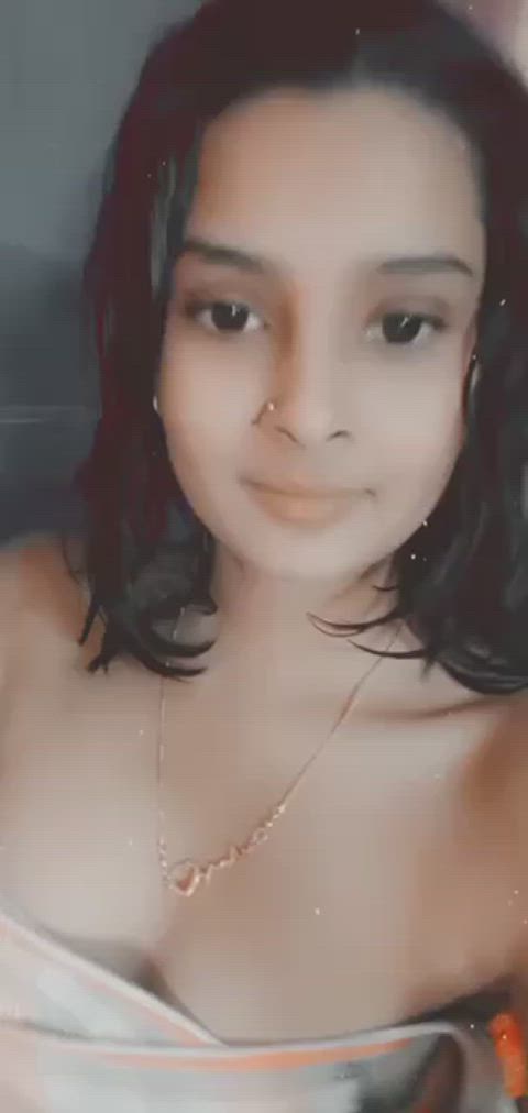 18 years old camgirl cute desi indian schoolgirl sissy teen tiktok tits cam-girls