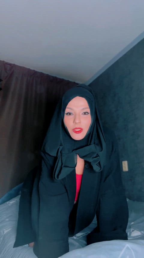 Have you ever seen hijabi JOI ? here I am 